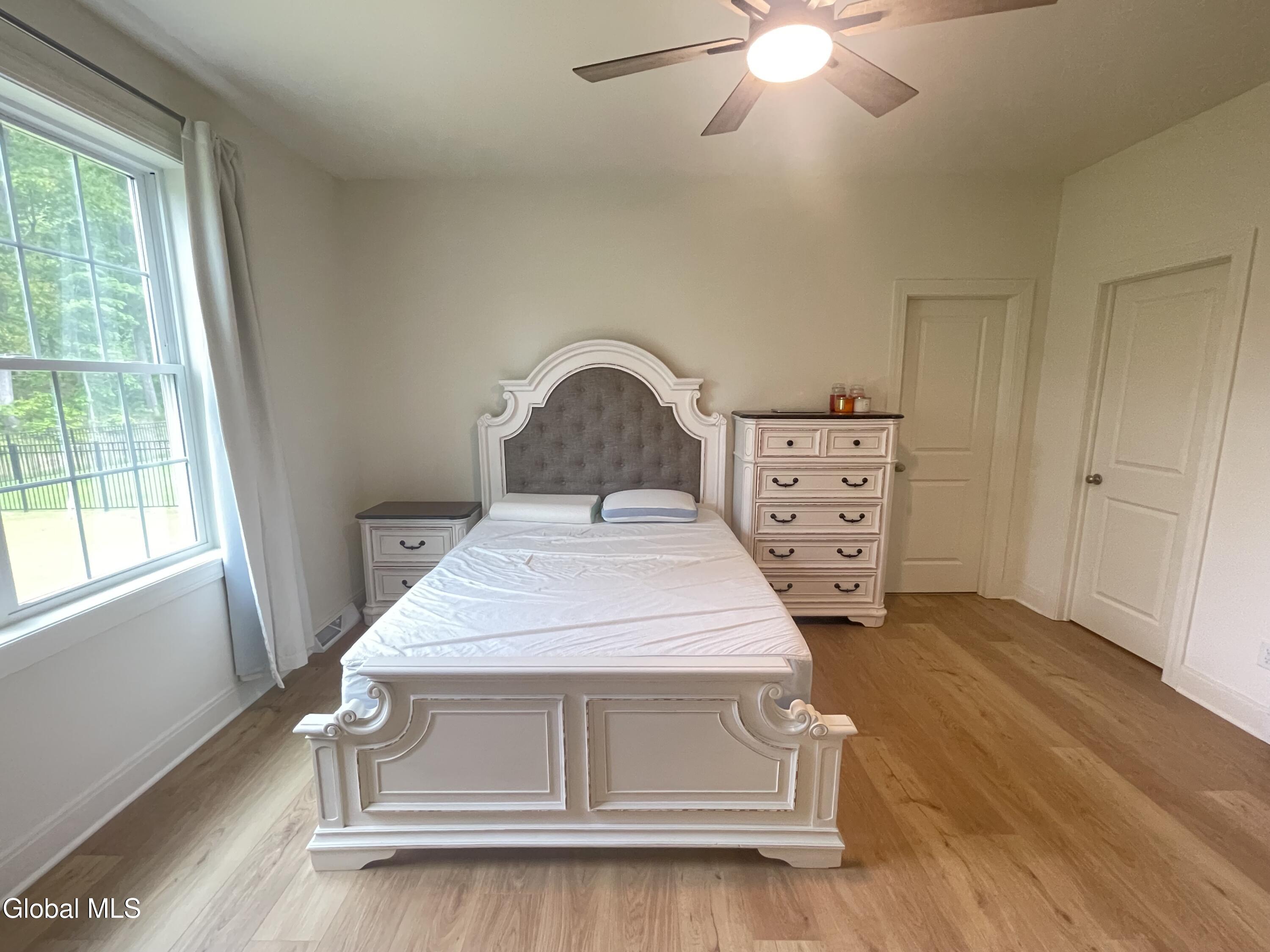 46 Wheatfield Way Mechanicville NY 12118