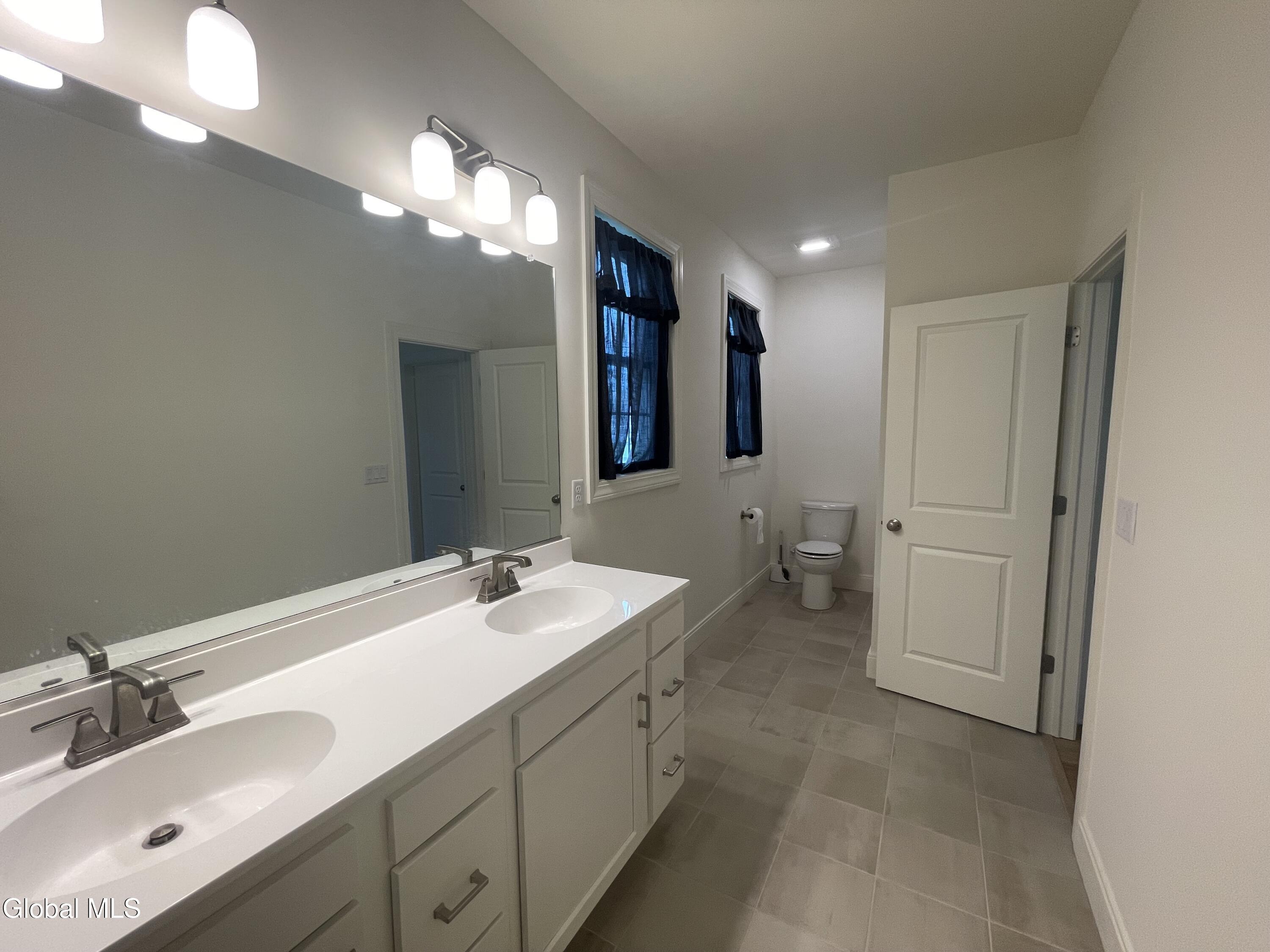46 Wheatfield Way Mechanicville NY 12118