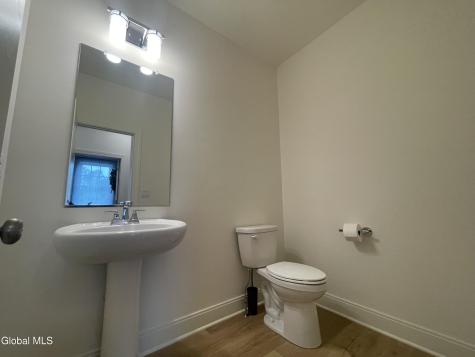 46 Wheatfield Way Mechanicville NY 12118