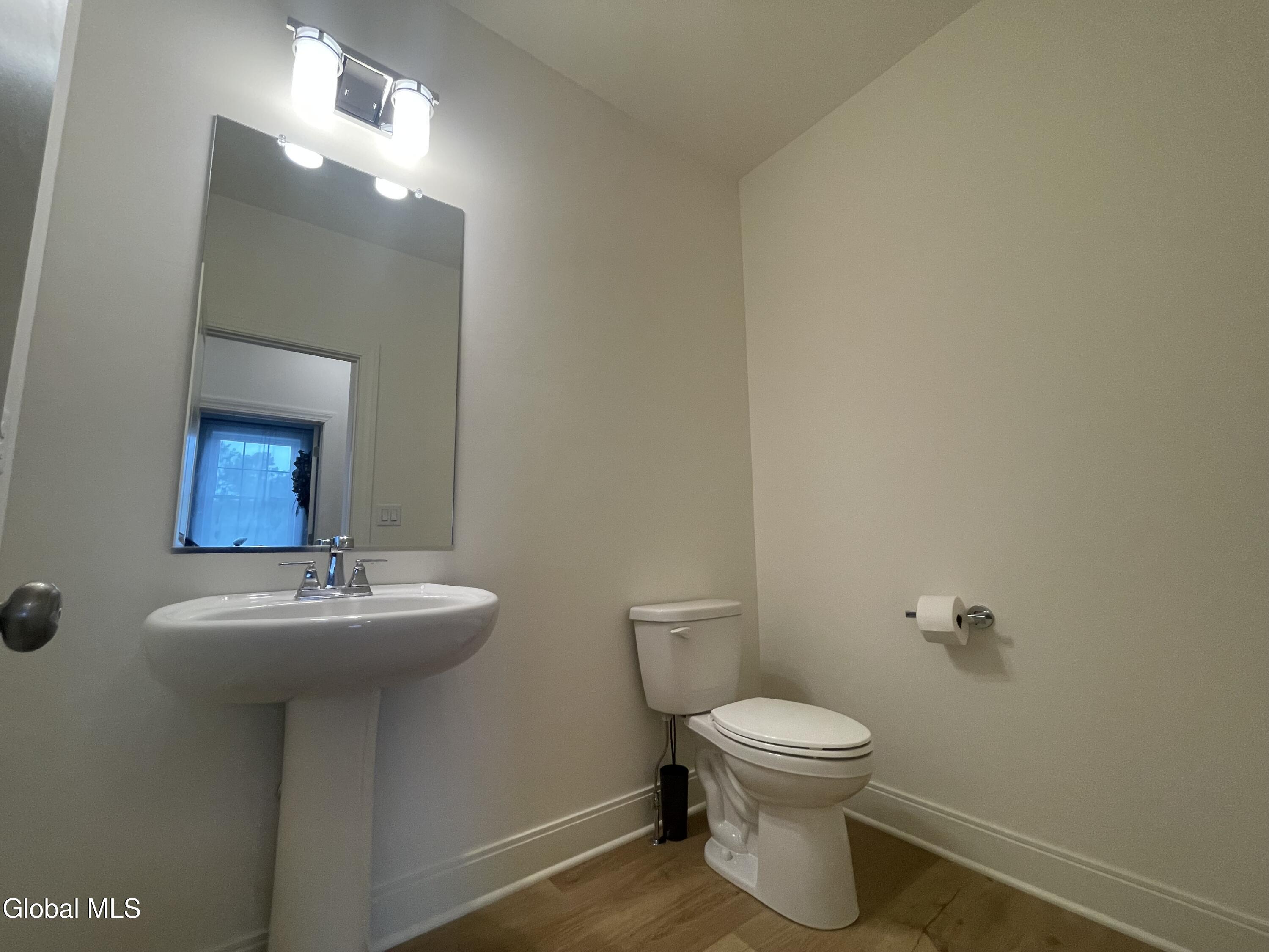 46 Wheatfield Way Mechanicville NY 12118