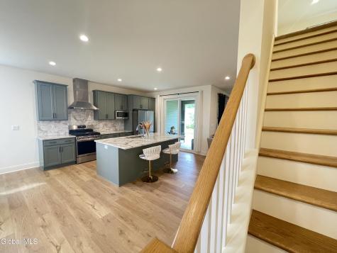 46 Wheatfield Way Mechanicville NY 12118