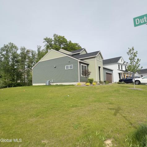 46 Wheatfield Way Mechanicville NY 12118