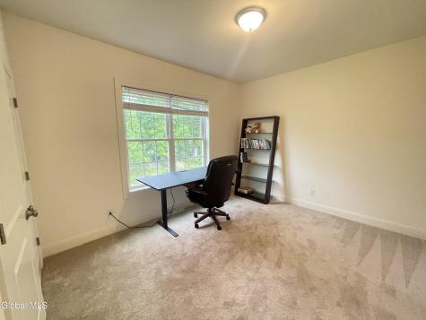 46 Wheatfield Way Mechanicville NY 12118