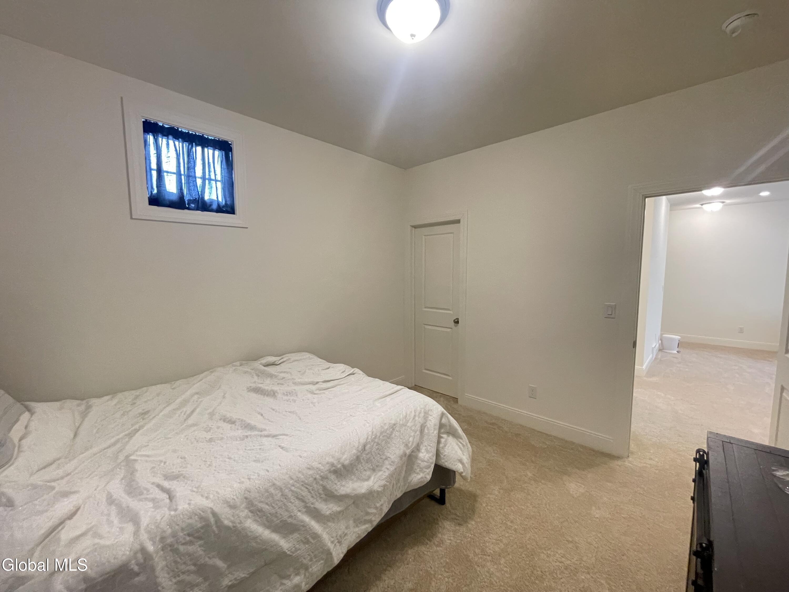 46 Wheatfield Way Mechanicville NY 12118