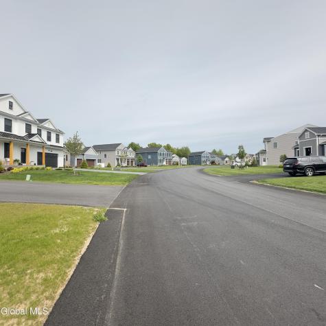 46 Wheatfield Way Mechanicville NY 12118