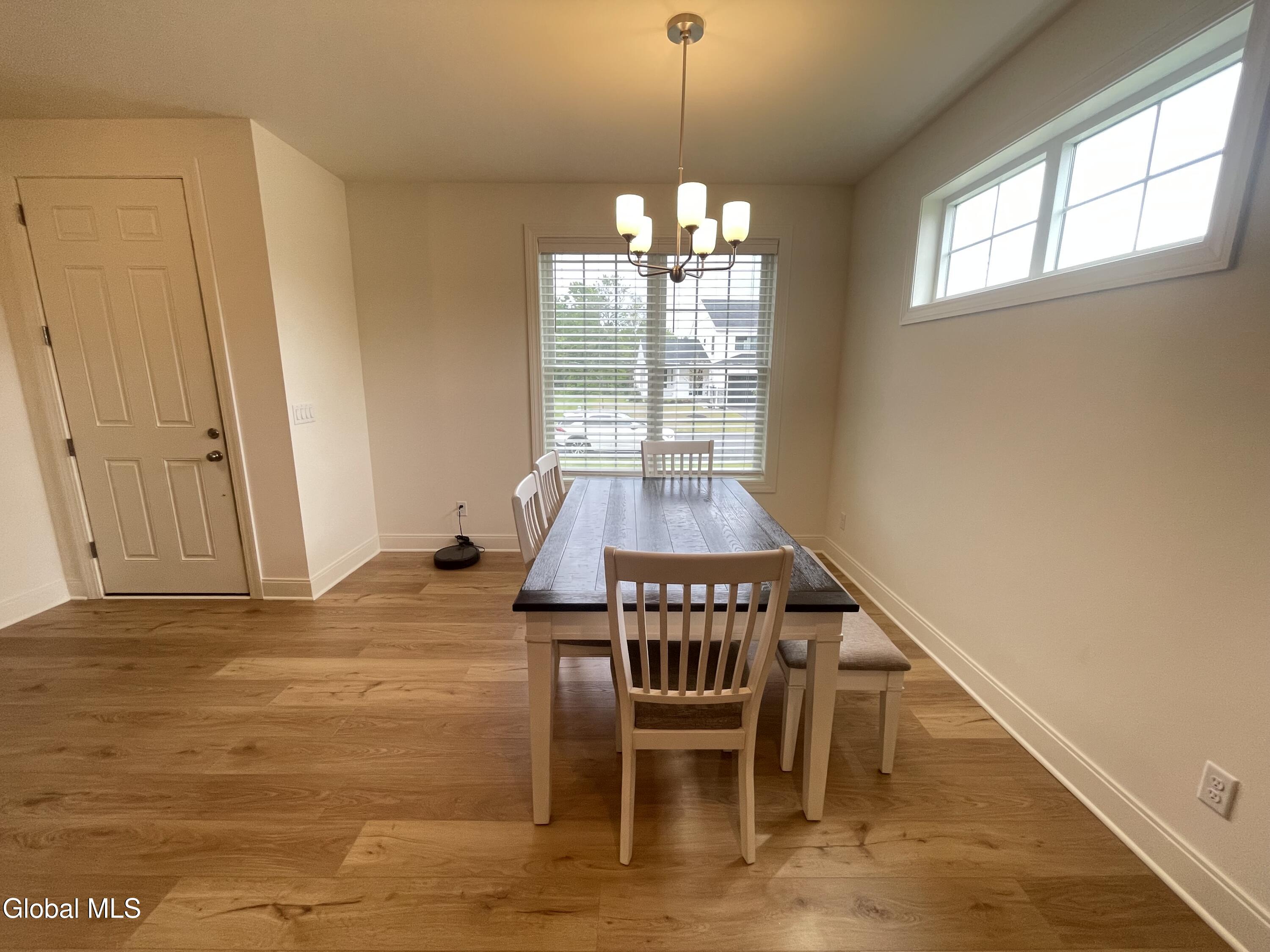 46 Wheatfield Way Mechanicville NY 12118