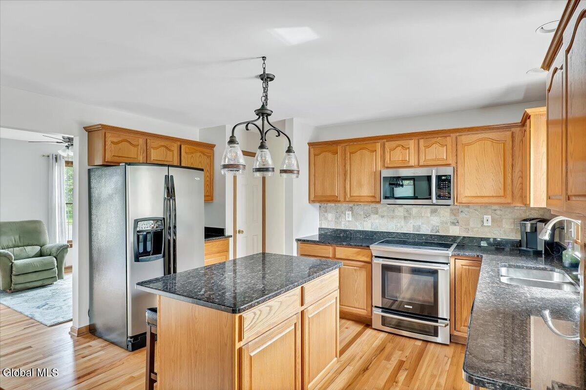18 Heather Drive Clifton Park NY 12065