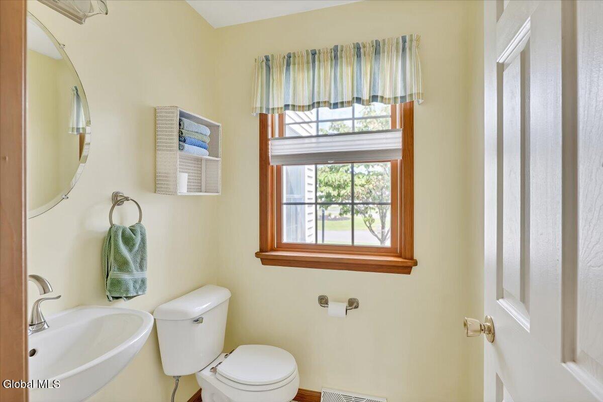18 Heather Drive Clifton Park NY 12065
