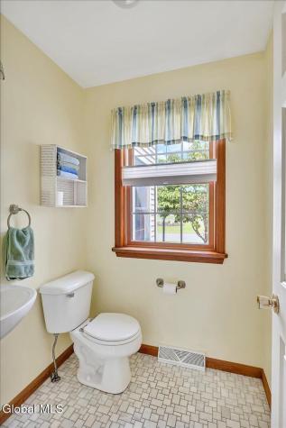18 Heather Drive Clifton Park NY 12065