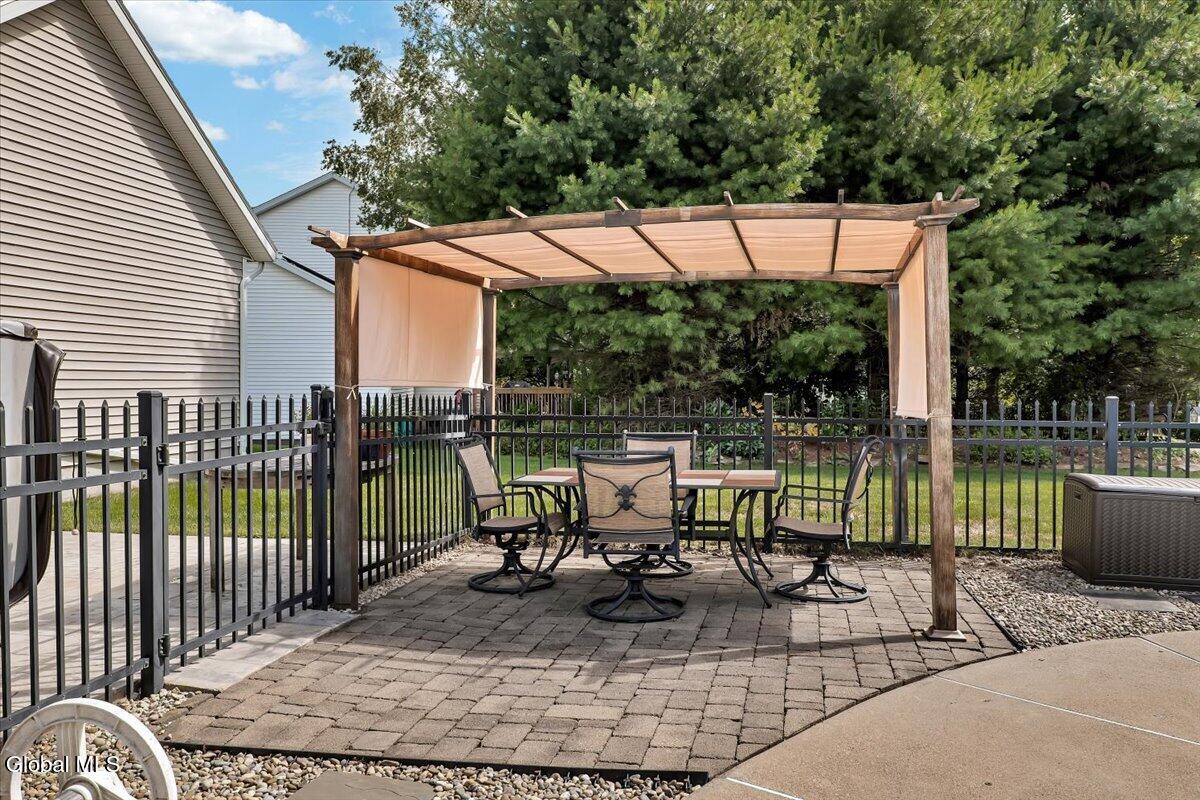 18 Heather Drive Clifton Park NY 12065