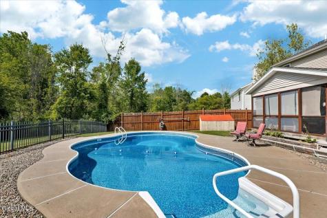 18 Heather Drive Clifton Park NY 12065