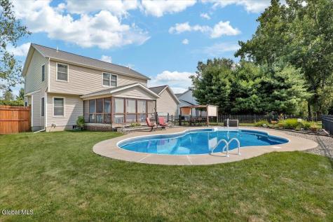 18 Heather Drive Clifton Park NY 12065