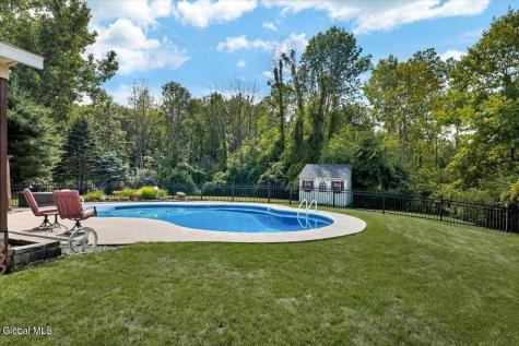 18 Heather Drive Clifton Park NY 12065