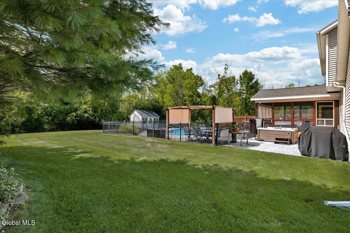 18 Heather Drive Clifton Park NY 12065