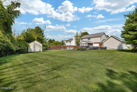18 Heather Drive Clifton Park NY 12065