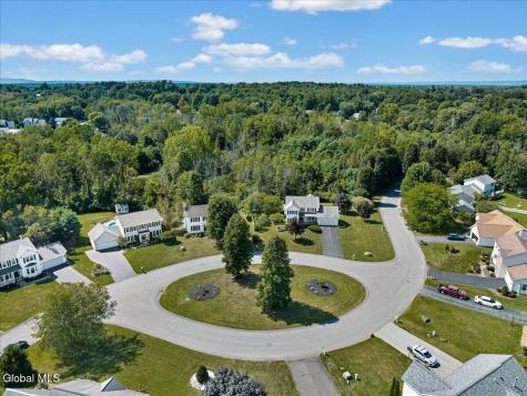 18 Heather Drive Clifton Park NY 12065
