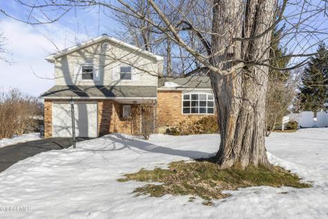 53 Fairlawn Drive Latham NY 12110