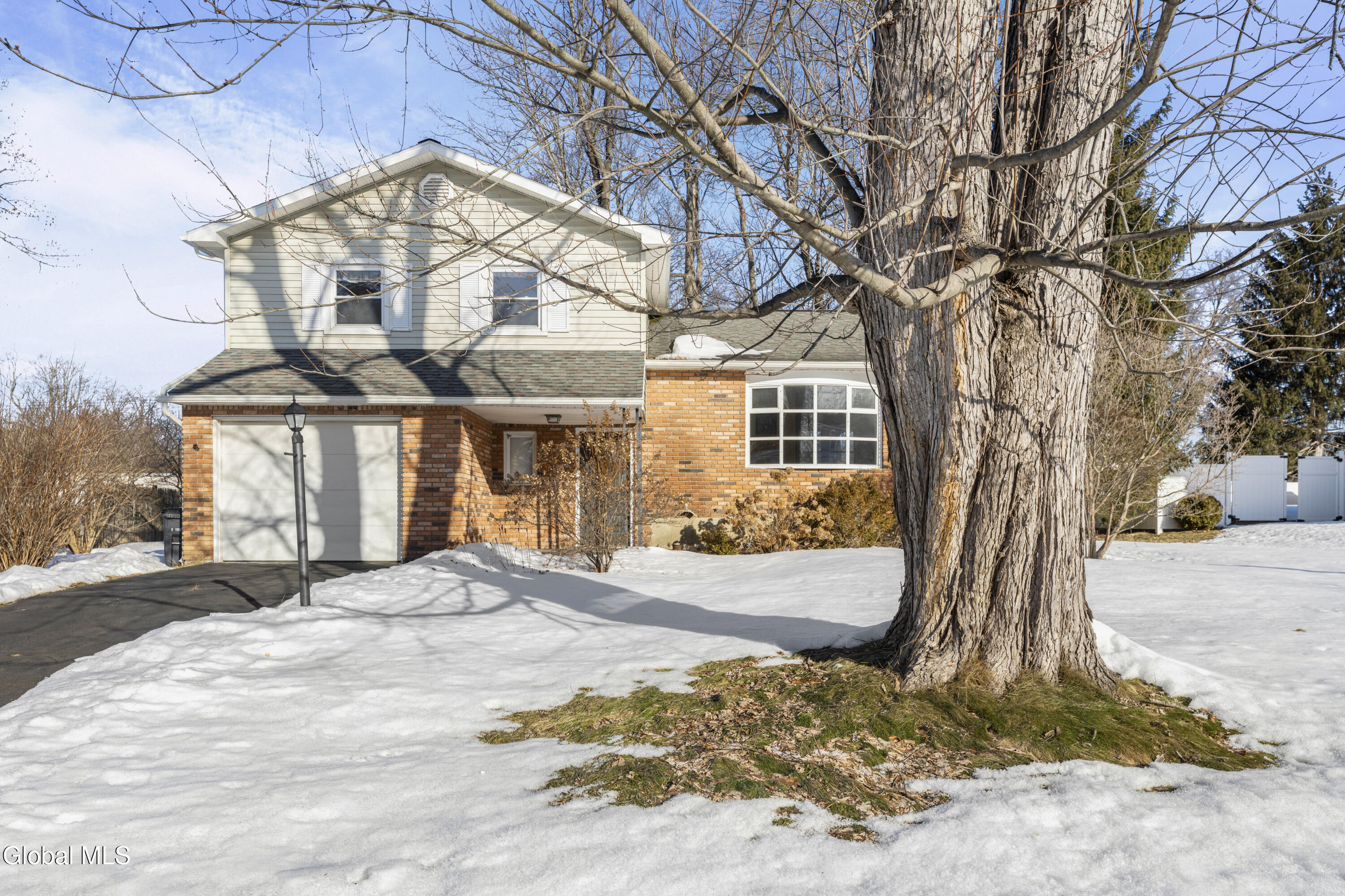 53 Fairlawn Drive Latham NY 12110