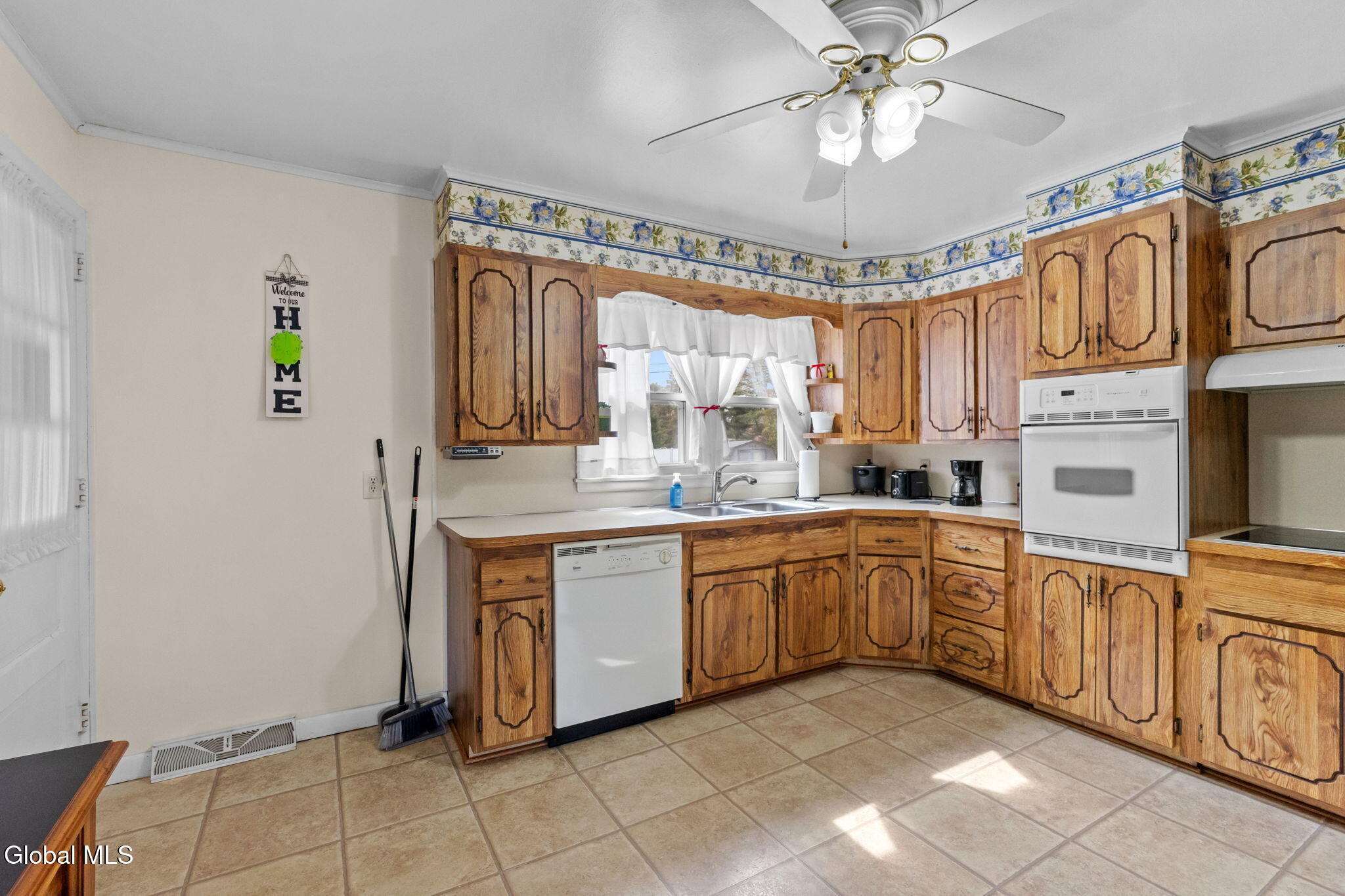 34 Woodlawn Avenue South Glens Falls NY 12803