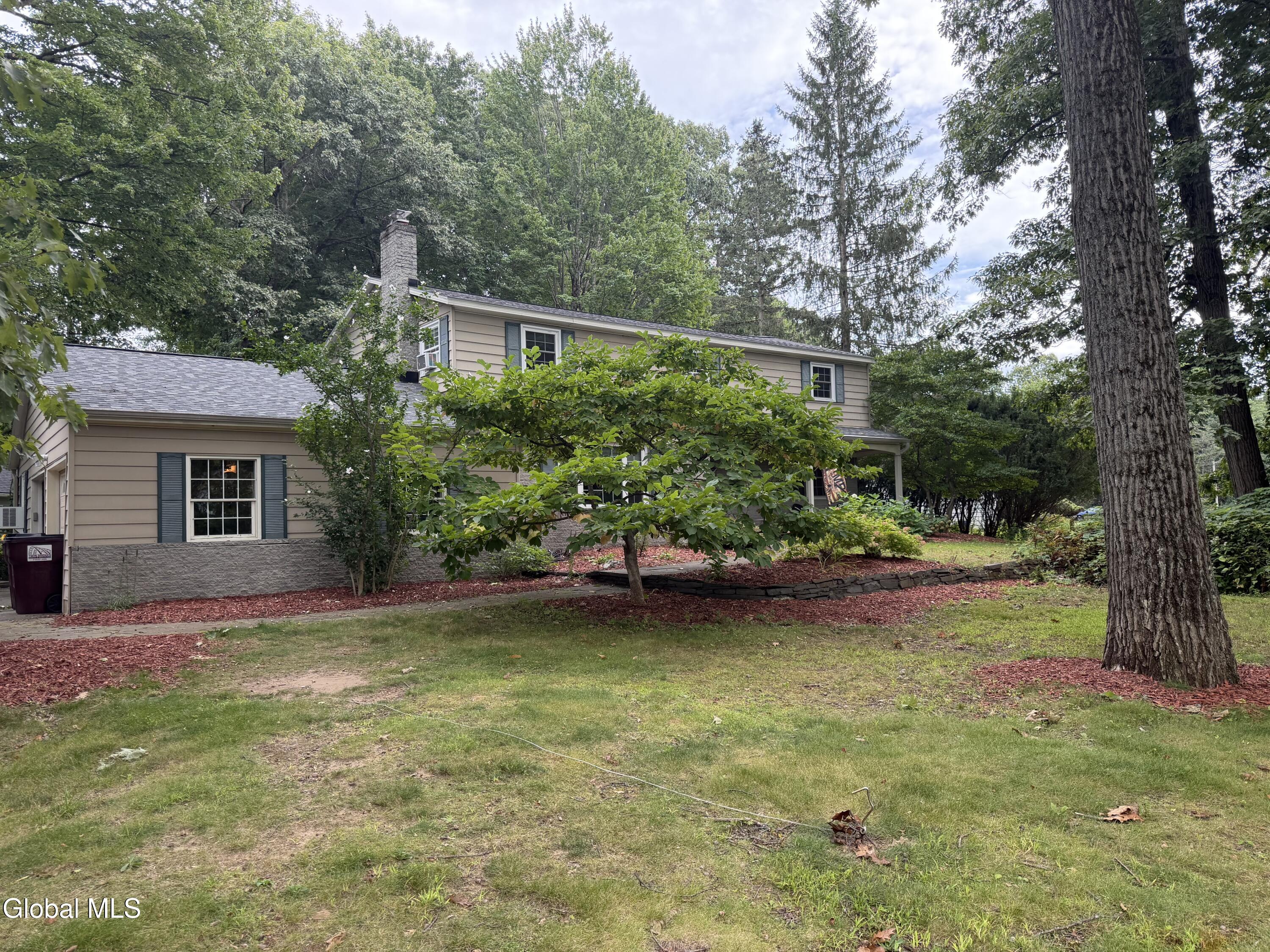 2 Acorn Grove Ballston Lake NY 12019