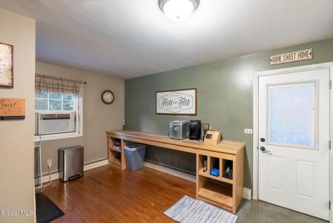2 Acorn Grove Ballston Lake NY 12019