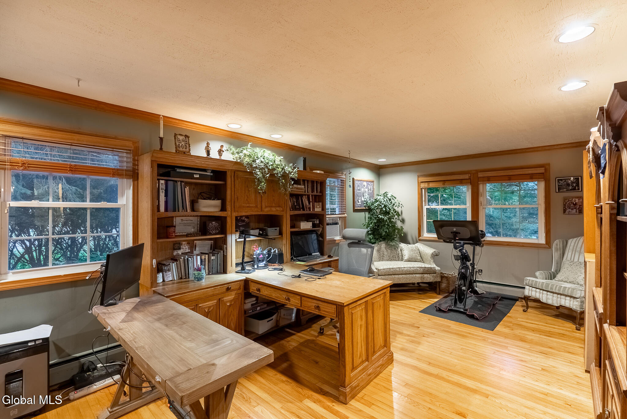 2 Acorn Grove Ballston Lake NY 12019