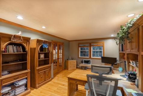 2 Acorn Grove Ballston Lake NY 12019