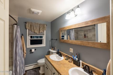 2 Acorn Grove Ballston Lake NY 12019