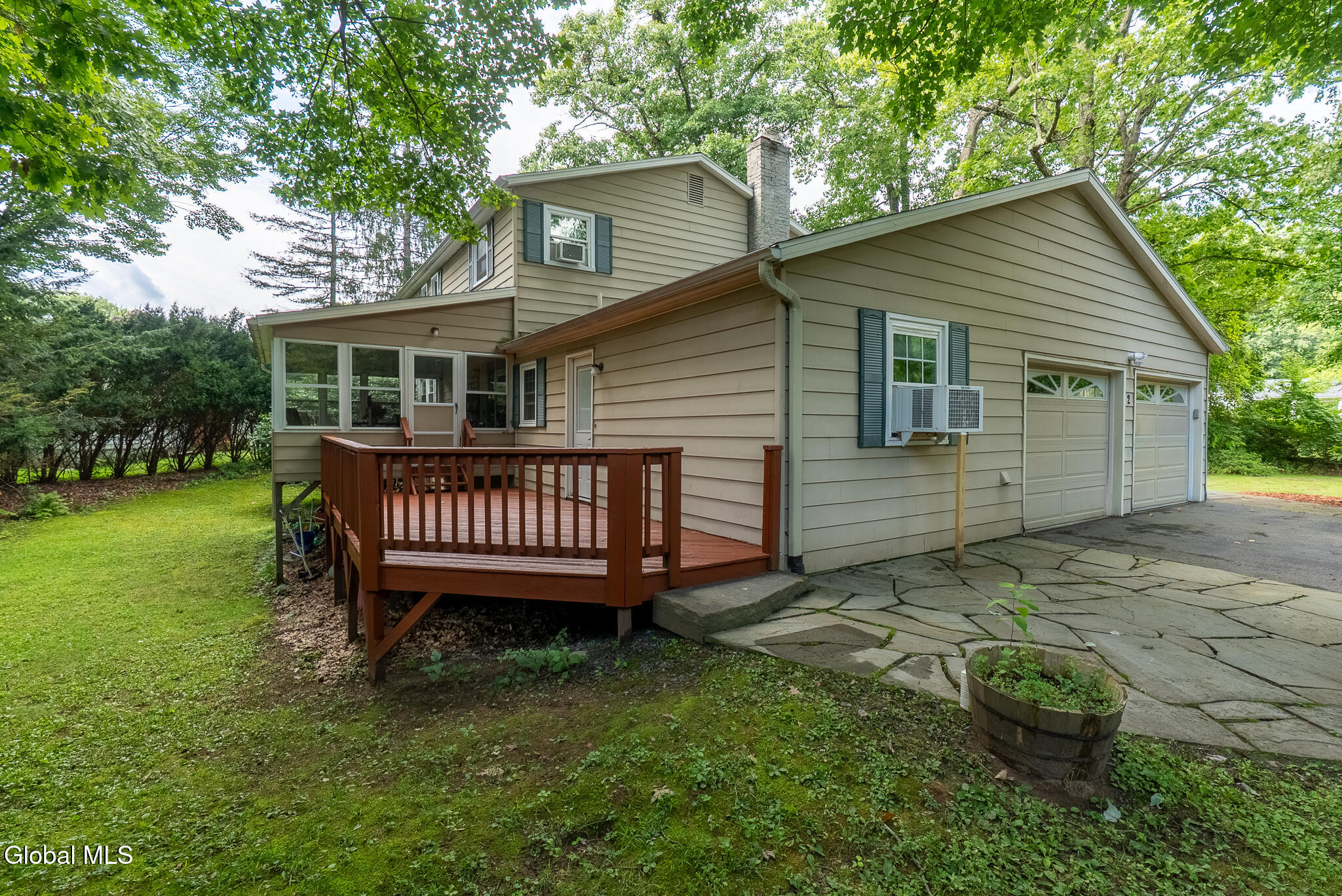 2 Acorn Grove Ballston Lake NY 12019