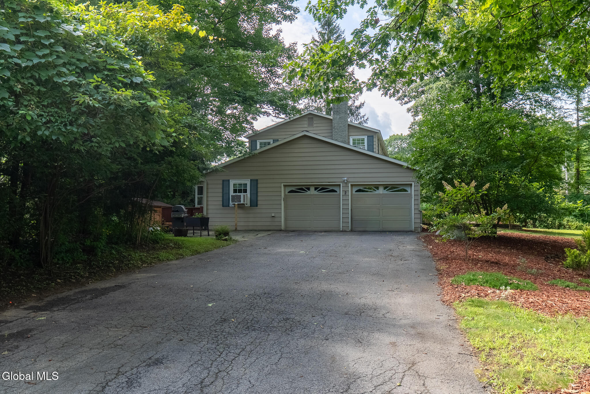 2 Acorn Grove Ballston Lake NY 12019