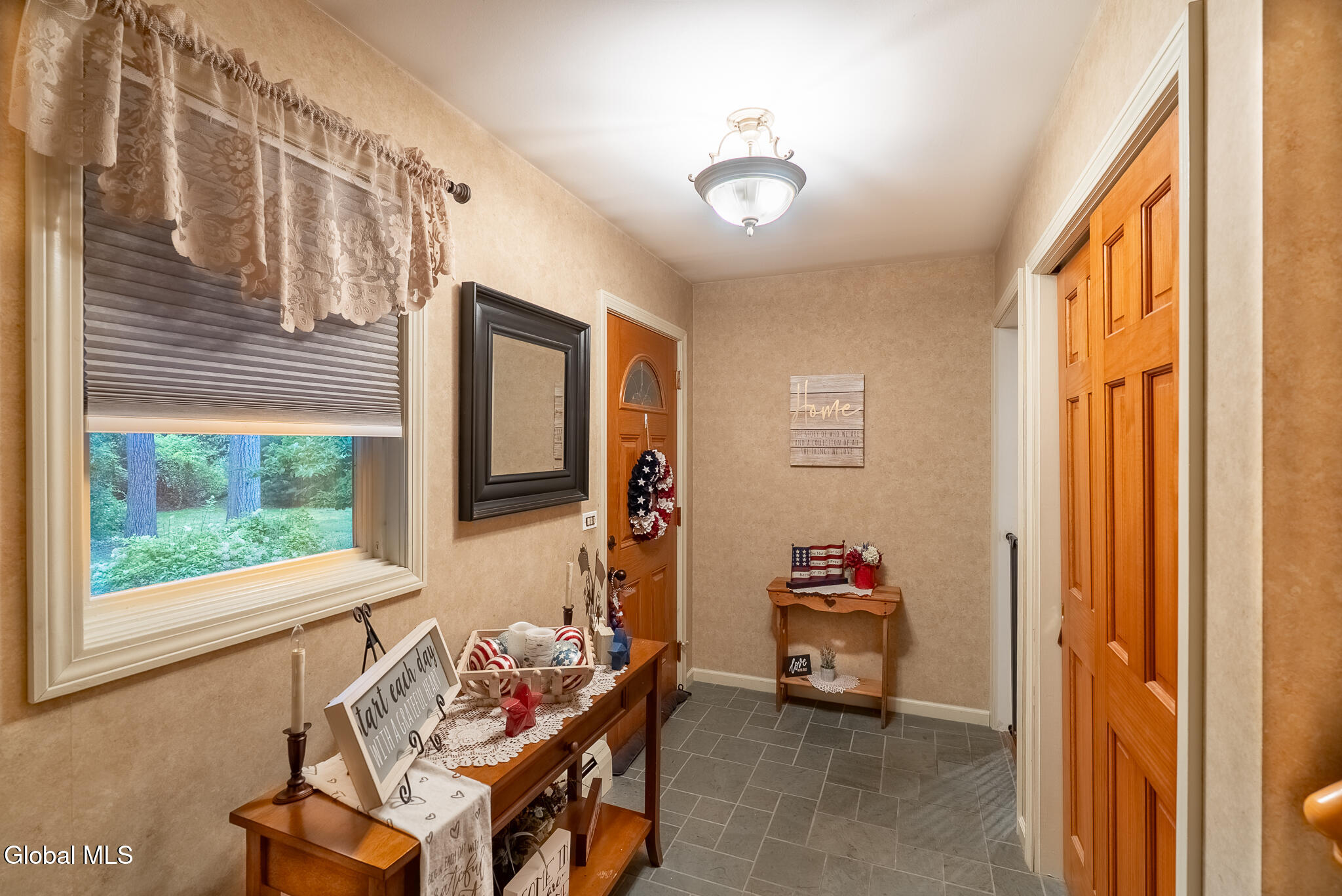 2 Acorn Grove Ballston Lake NY 12019