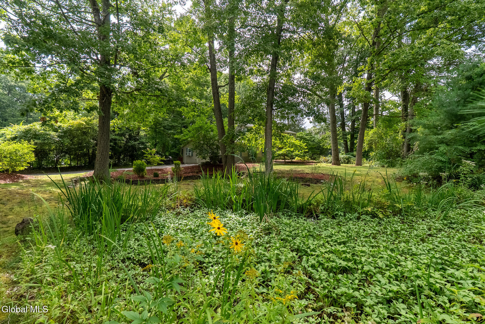 2 Acorn Grove Ballston Lake NY 12019