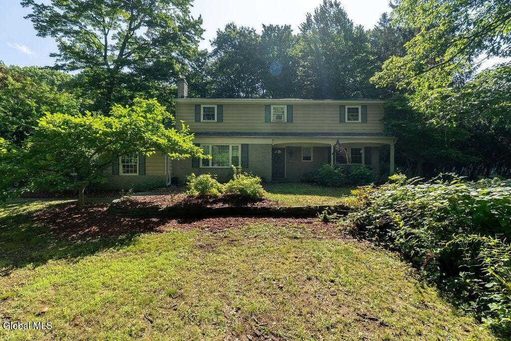 2 Acorn Grove Ballston Lake NY 12019