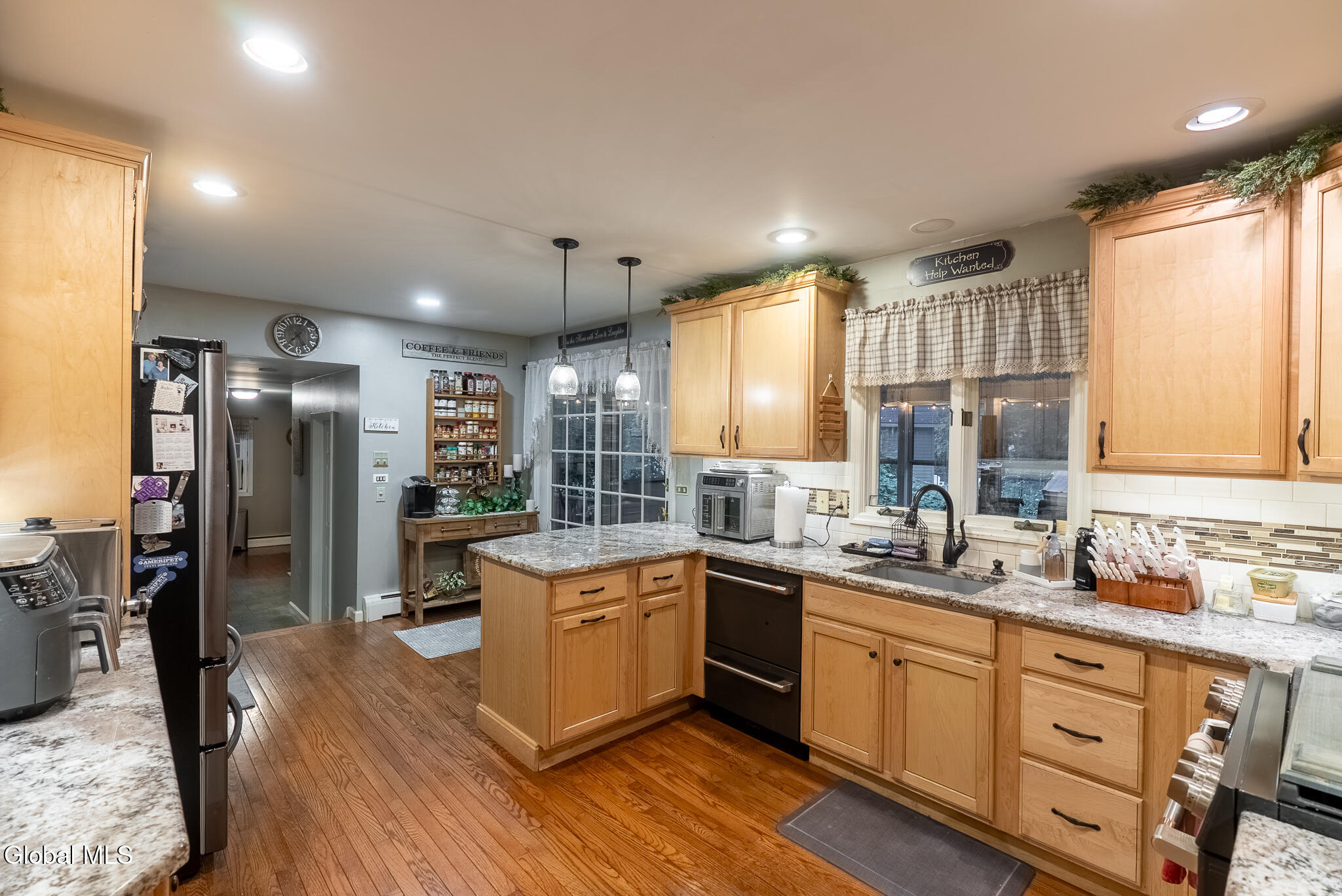2 Acorn Grove Ballston Lake NY 12019