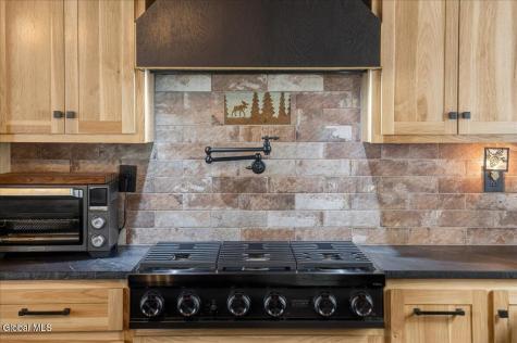 128 Pedrick Road Gloversville NY 12078