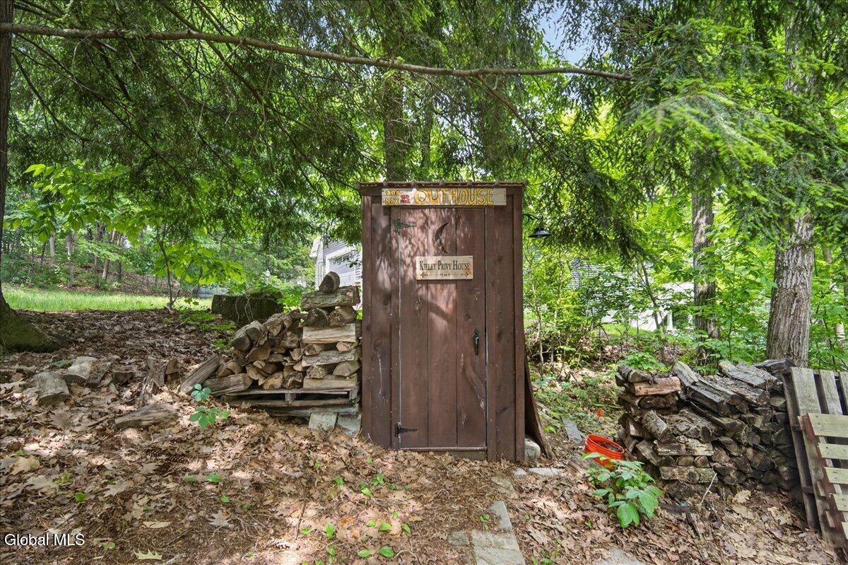 128 Pedrick Road Gloversville NY 12078