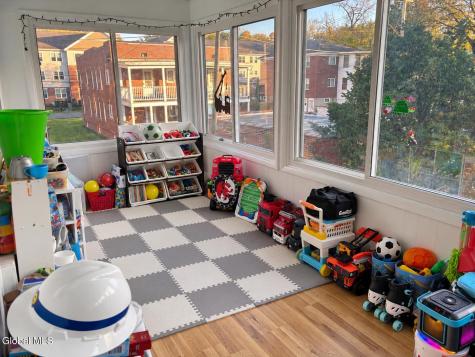 51 Winnie Street Albany NY 12208