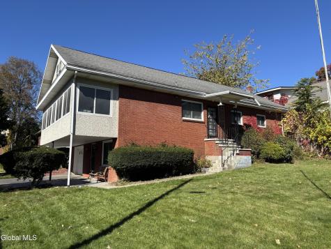 51 Winnie Street Albany NY 12208