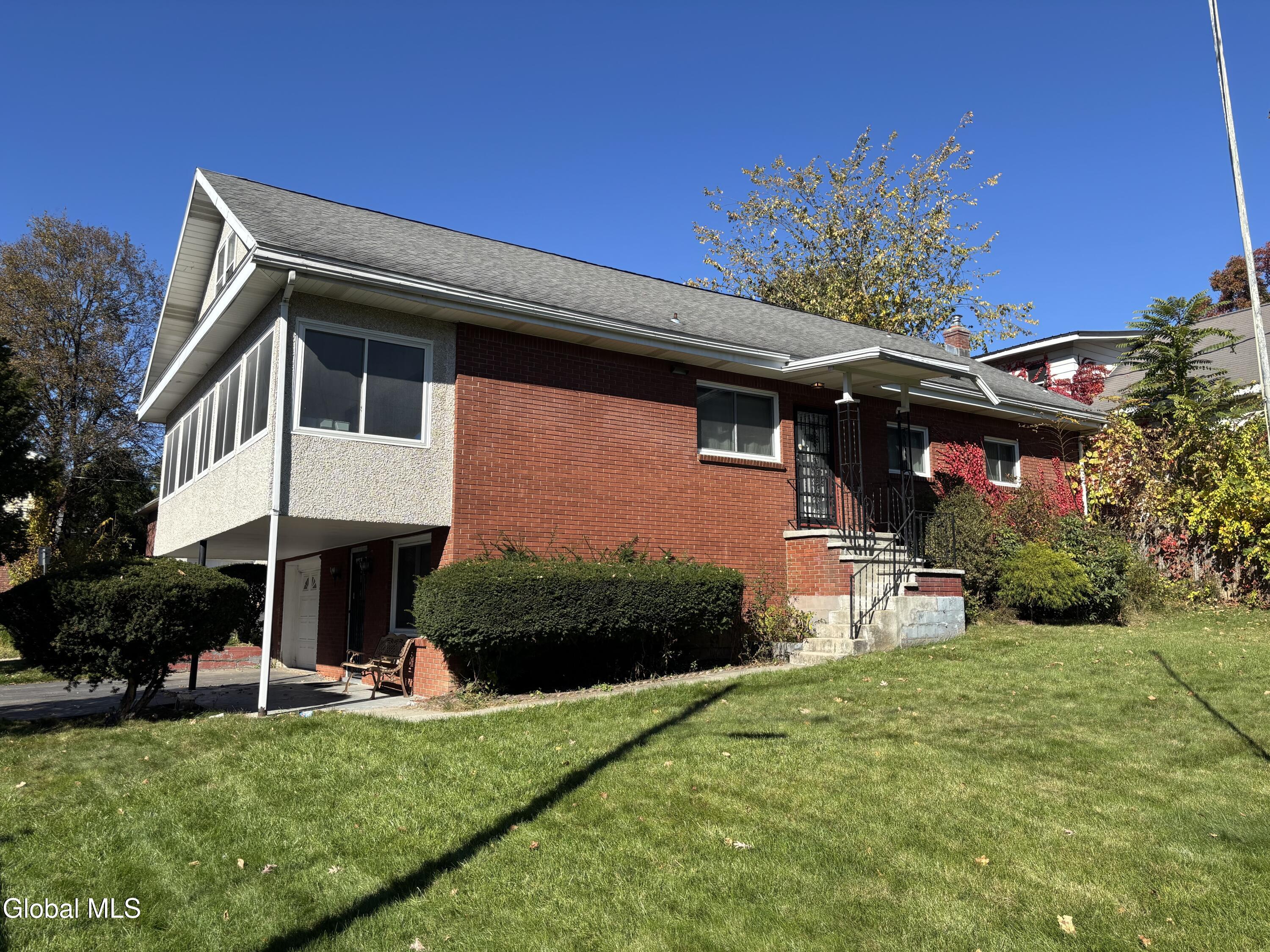 51 Winnie Street Albany NY 12208