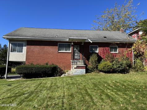 51 Winnie Street Albany NY 12208
