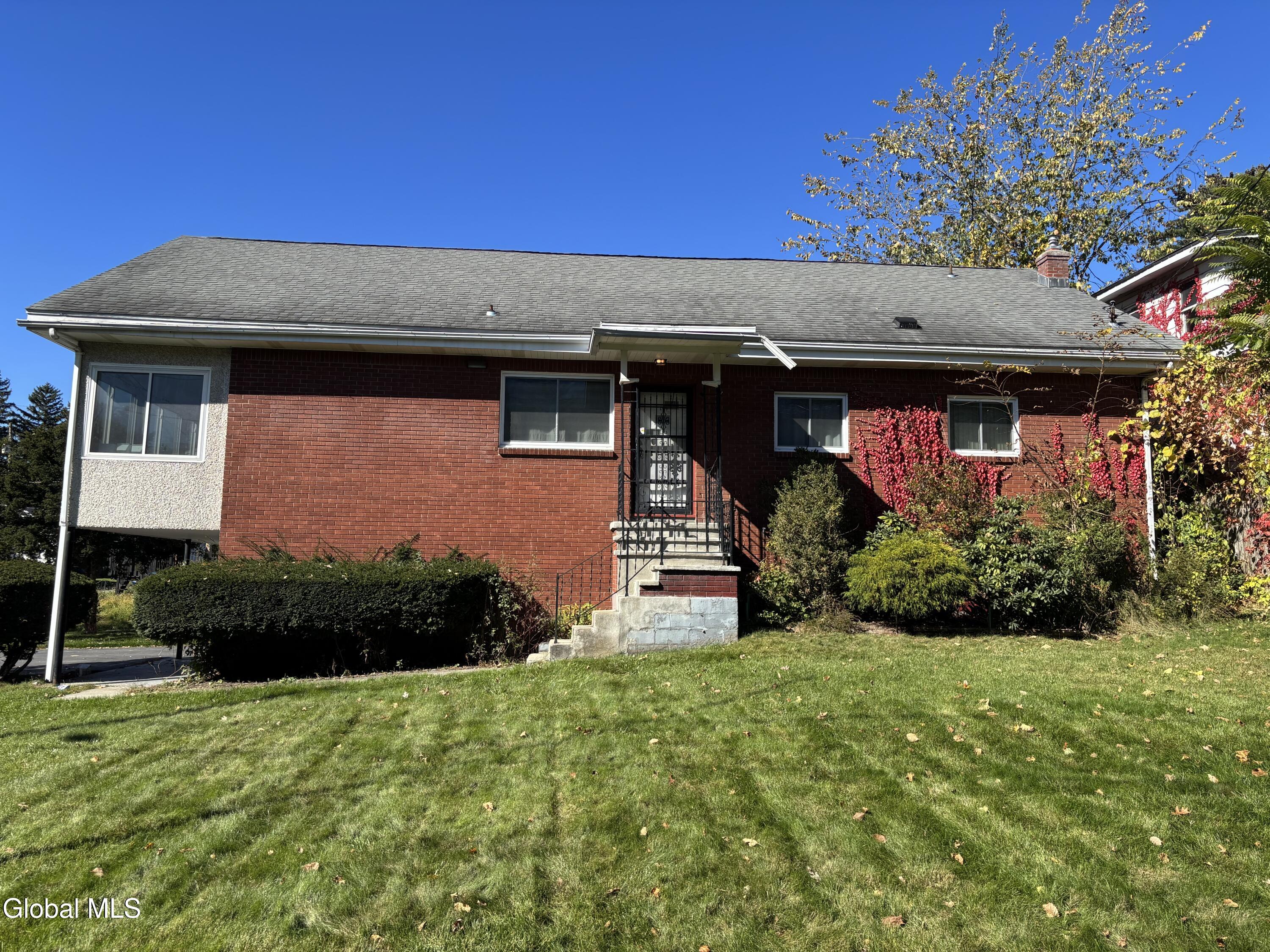 51 Winnie Street Albany NY 12208