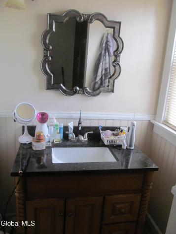 1103 Earl Avenue Schenectady NY 12309