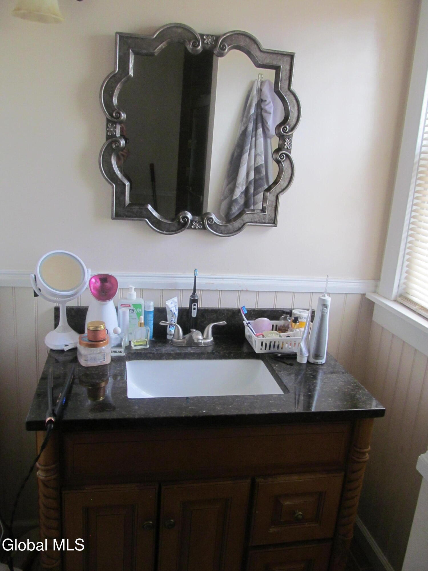 1103 Earl Avenue Schenectady NY 12309