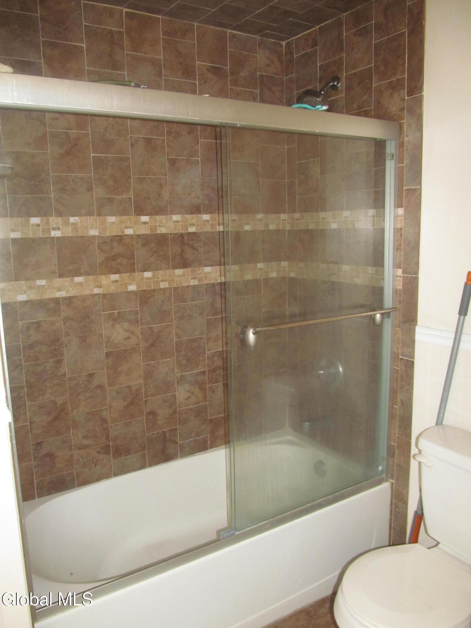 1103 Earl Avenue Schenectady NY 12309