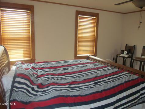 1103 Earl Avenue Schenectady NY 12309