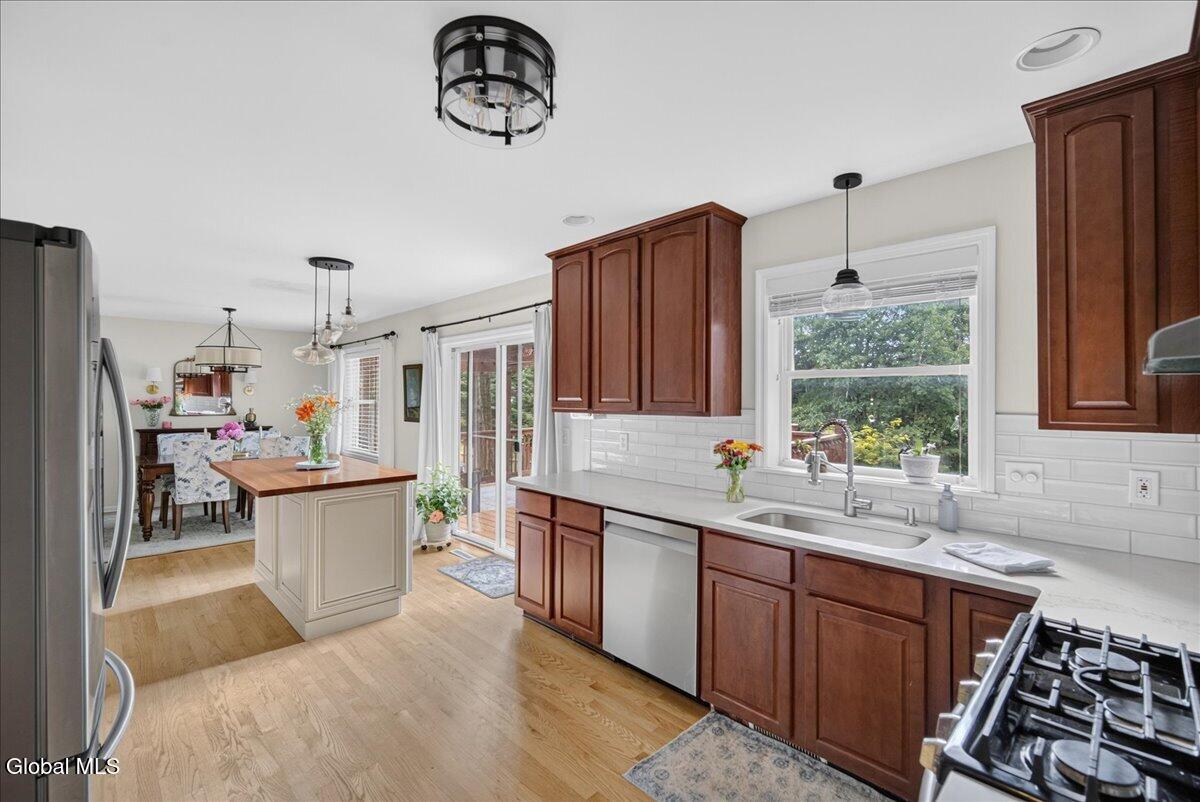 4 S Whitney Road Saratoga Springs NY 12866