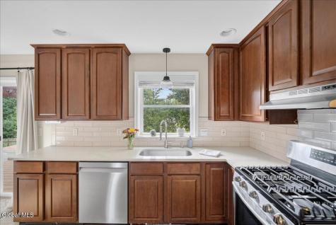 4 S Whitney Road Saratoga Springs NY 12866