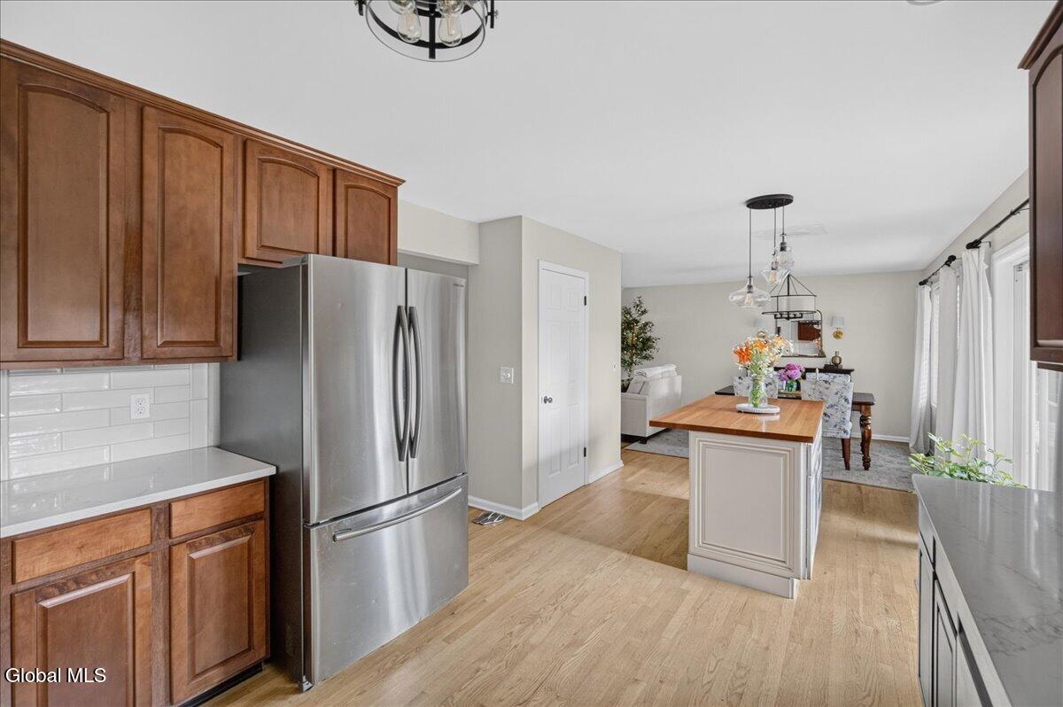 4 S Whitney Road Saratoga Springs NY 12866