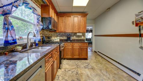 892 Warren Street Albany NY 12208