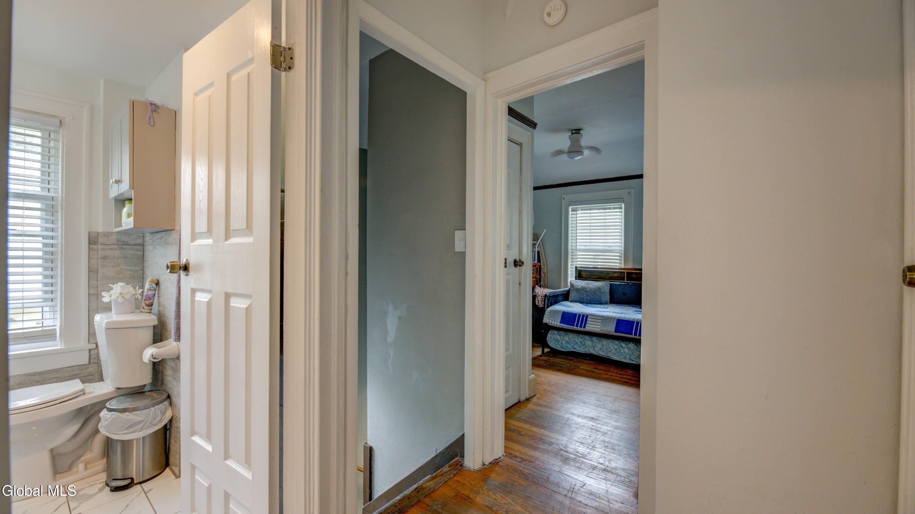 892 Warren Street Albany NY 12208
